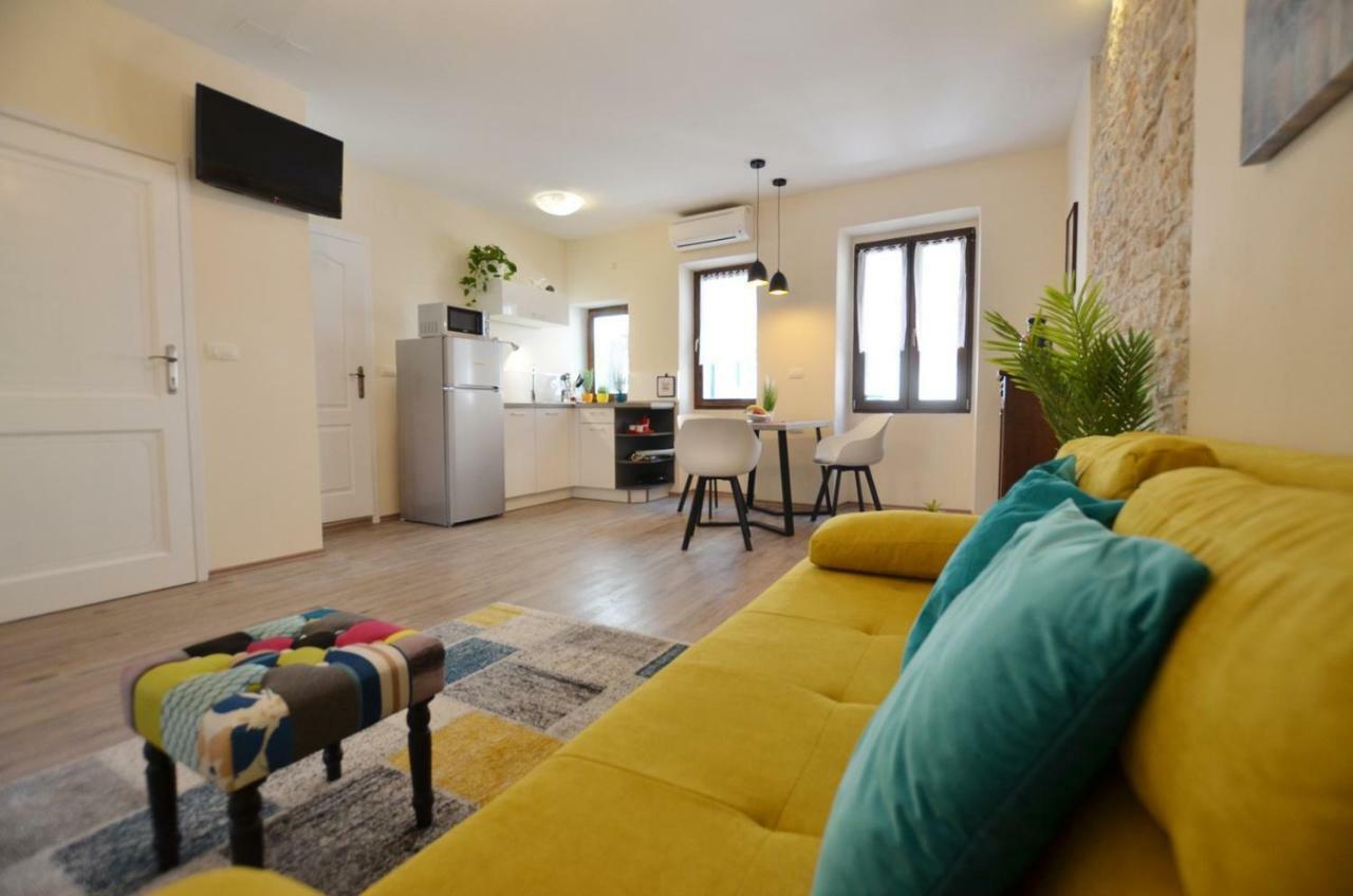 Bruno Apartment Ровинь Экстерьер фото